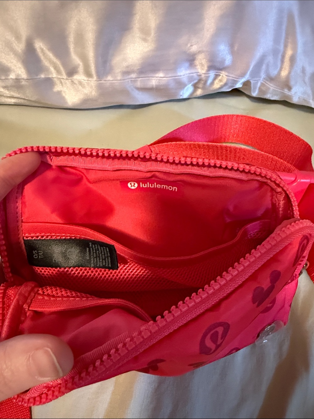 Disney Lululemon Red belt bag - Picture 3 of 4